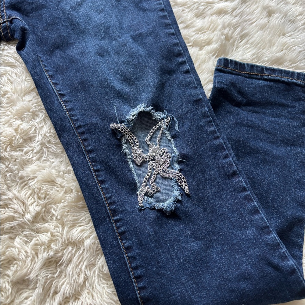 SHEIN Dark Blue Distressed Skinny Jeans With Chains - Picture 3 of 12